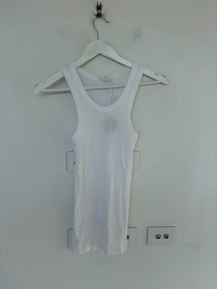 Bassike Tank - size xs