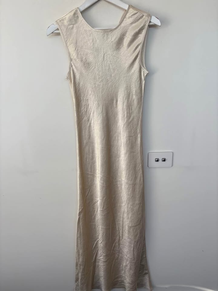 Third Form Dress - size 8