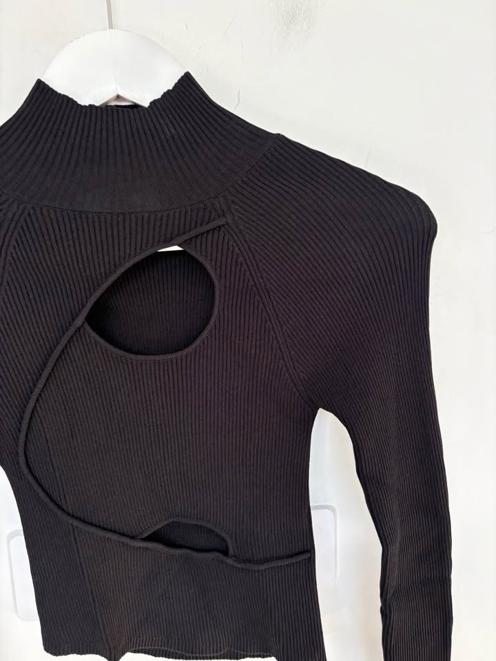 Hanwen Knit Top - size xs