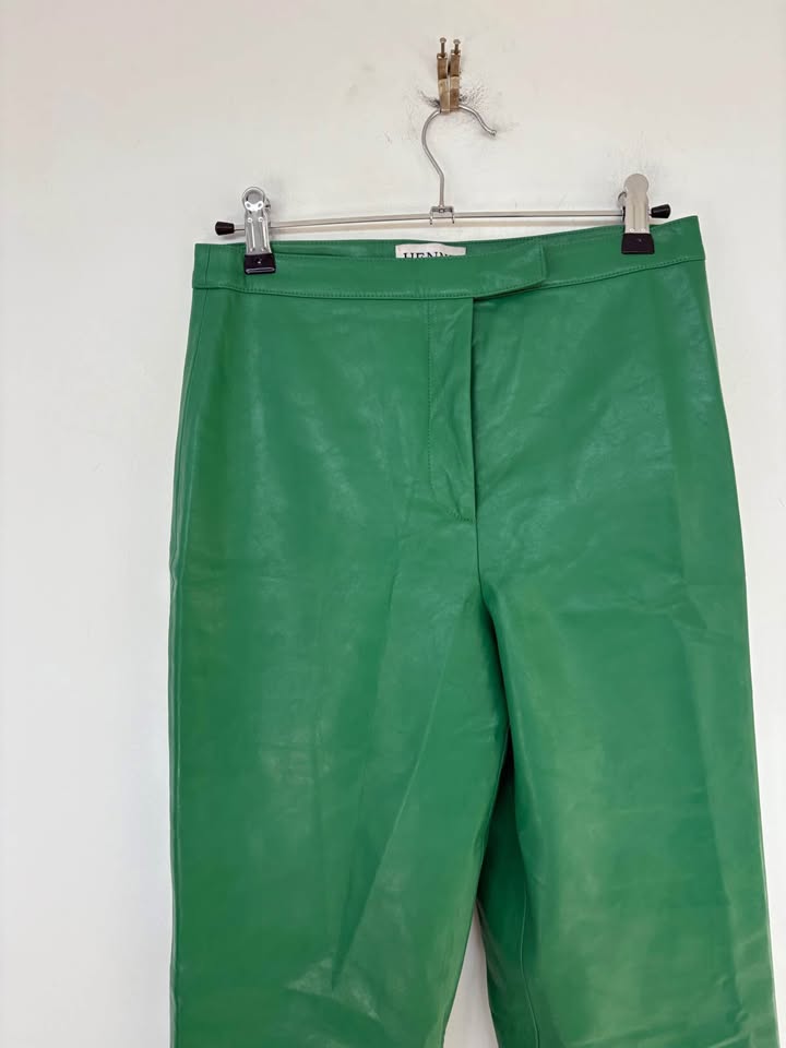 Henne Green Leather PU Pants - size xs