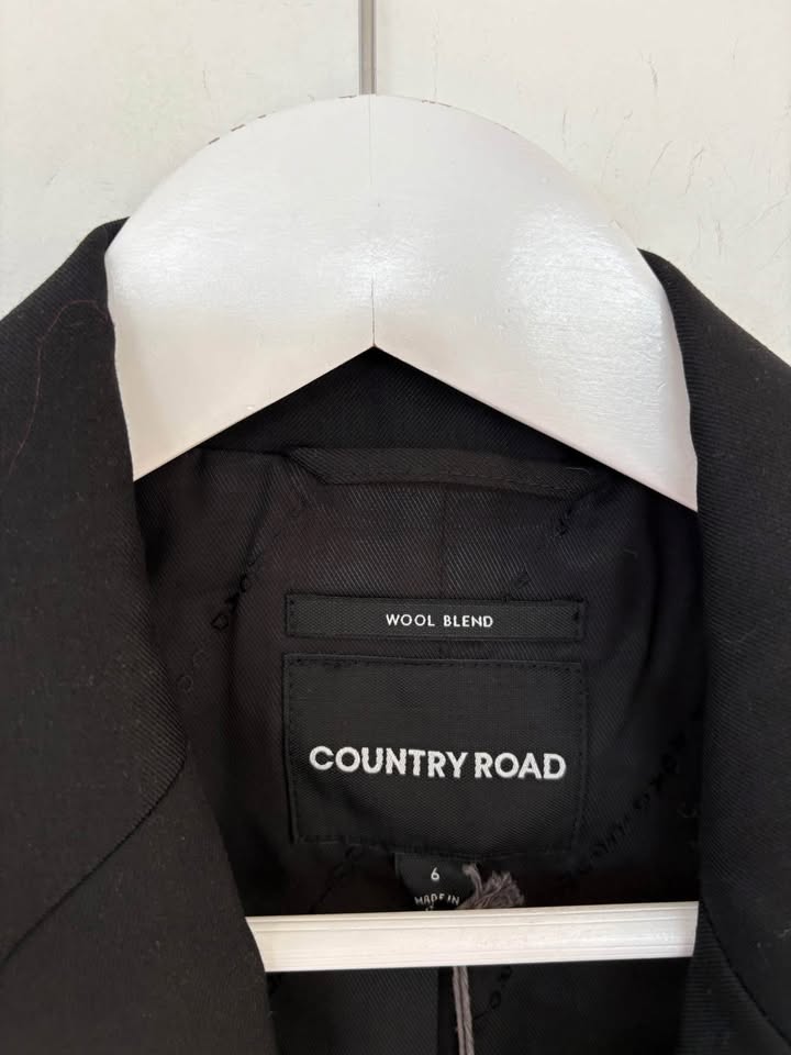 Country Road Vest - size 6
