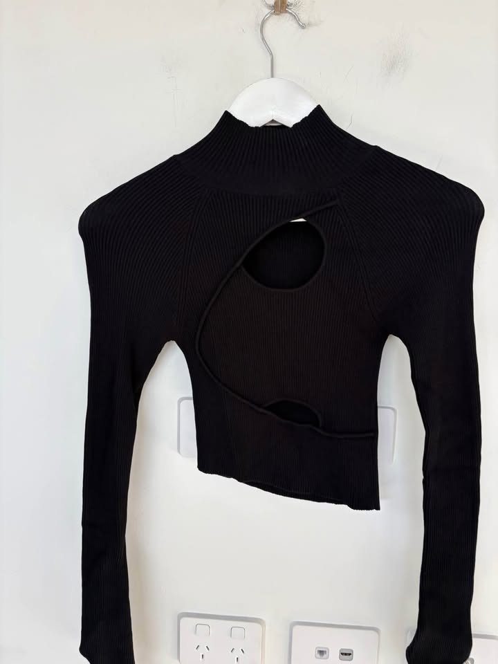 Hanwen Knit Top - size xs