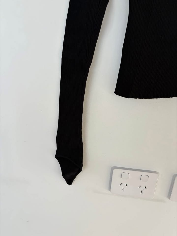 Hanwen Knit Top - size xs