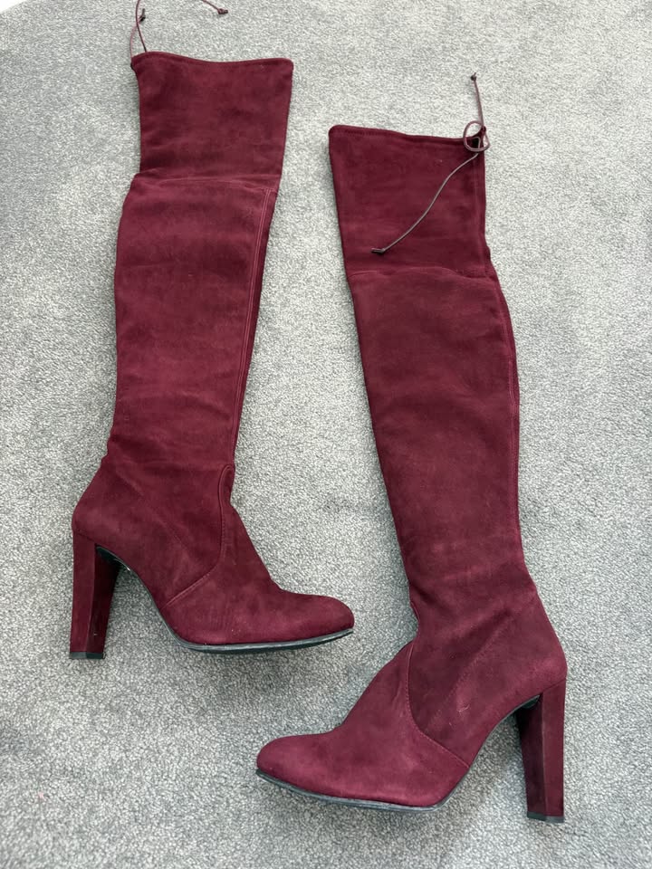 Stuart Weitzman Boots - size 38.5
