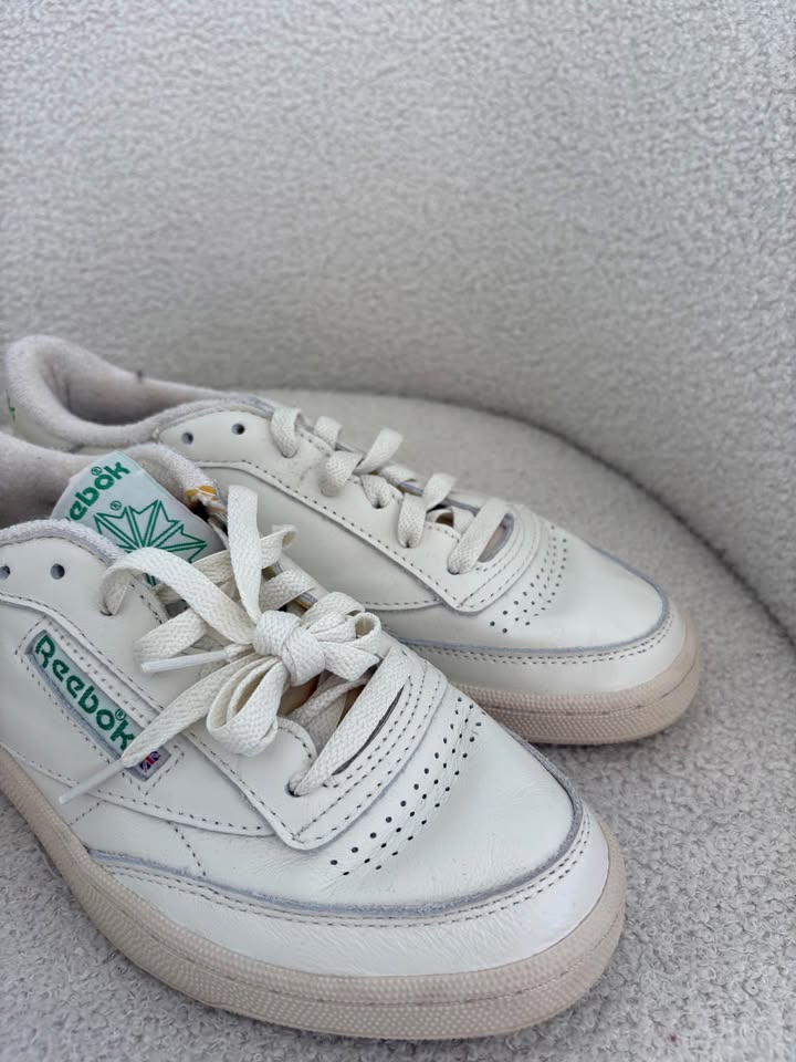 Reebok Club C Sneakers - size 39