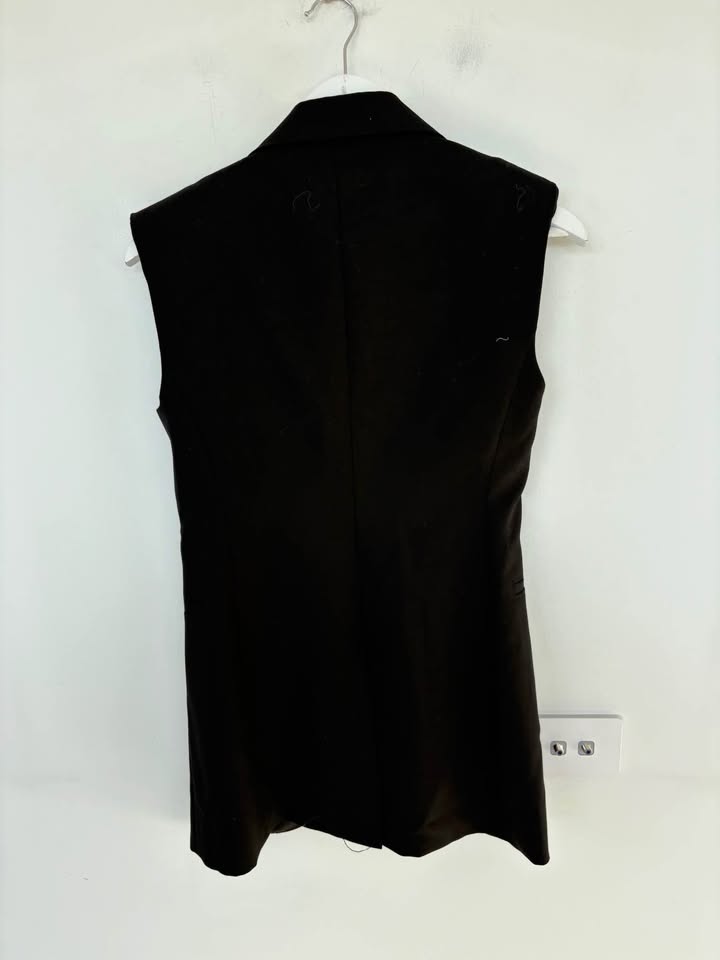Country Road Vest - size 6