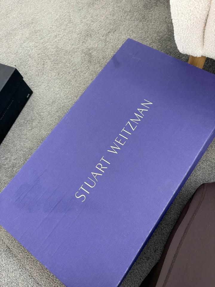 Stuart Weitzman Boots - size 38.5
