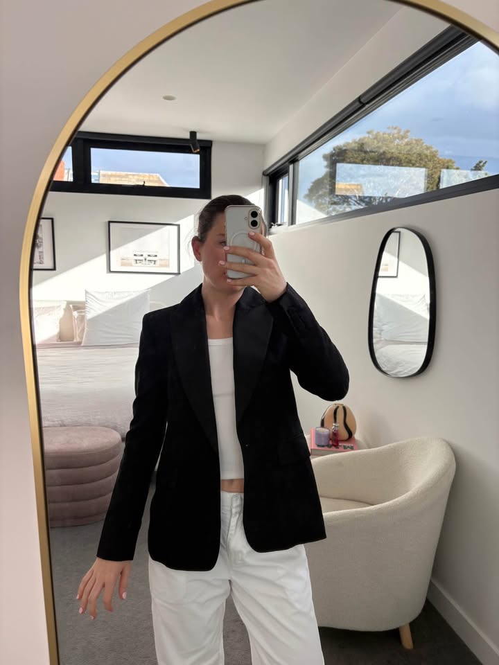 Witchery Blazer - size 4