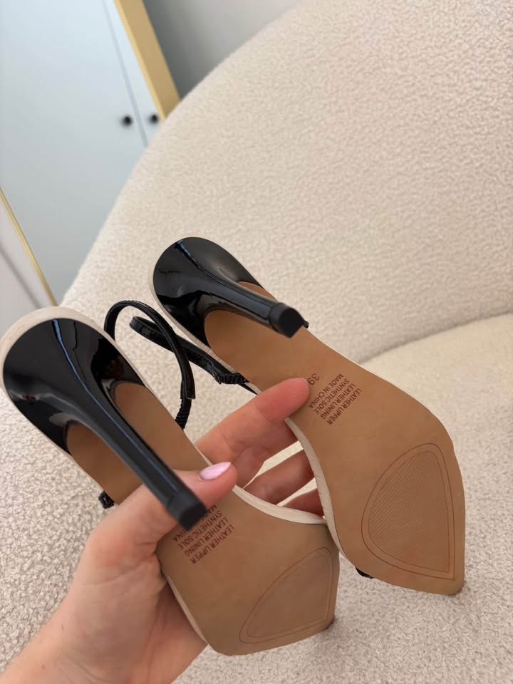 Lana Wilkinson Heels - size 39