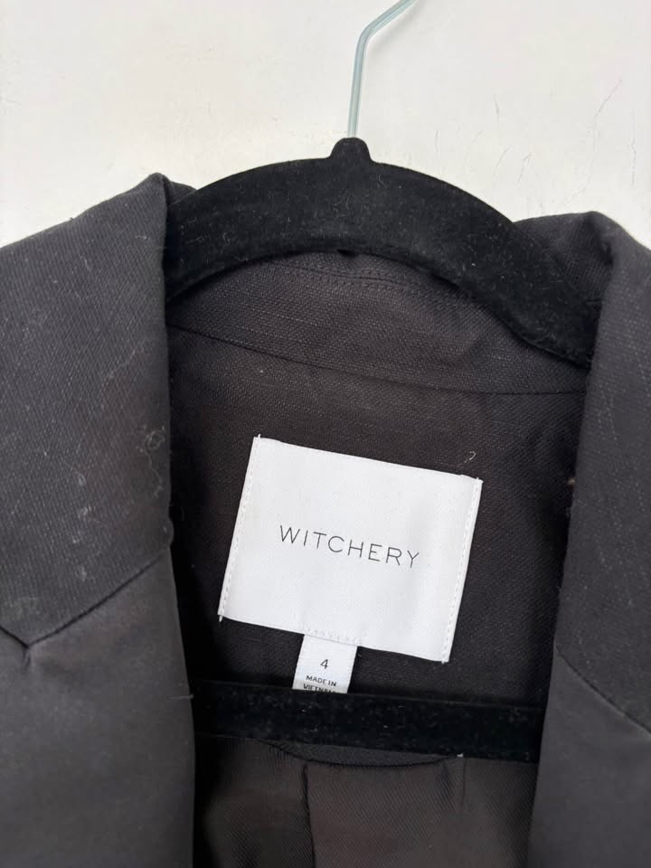 Witchery Blazer - size 4