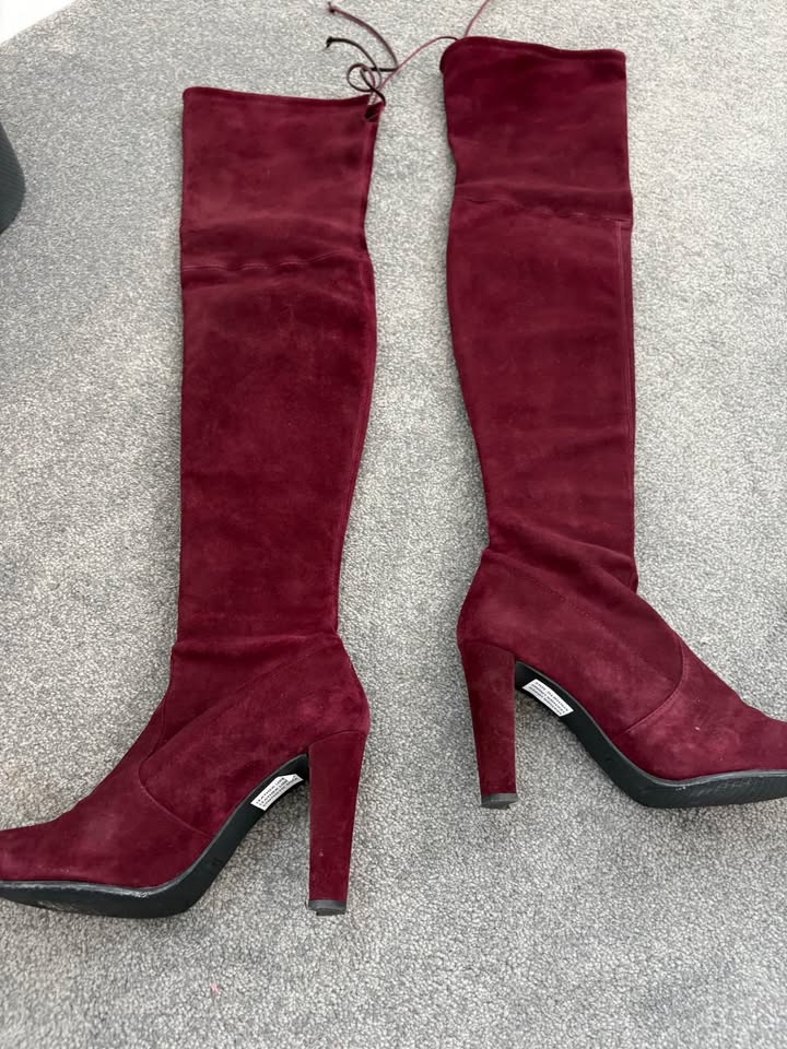 Stuart Weitzman Boots - size 38.5