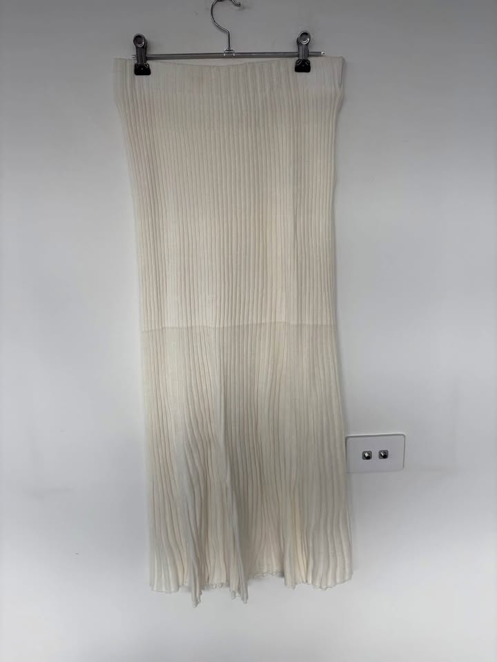 Camilla and Marc Skirt - size 10