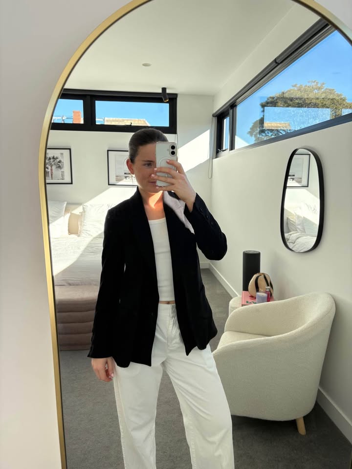 Viktoria and Woods Blazer - size 00