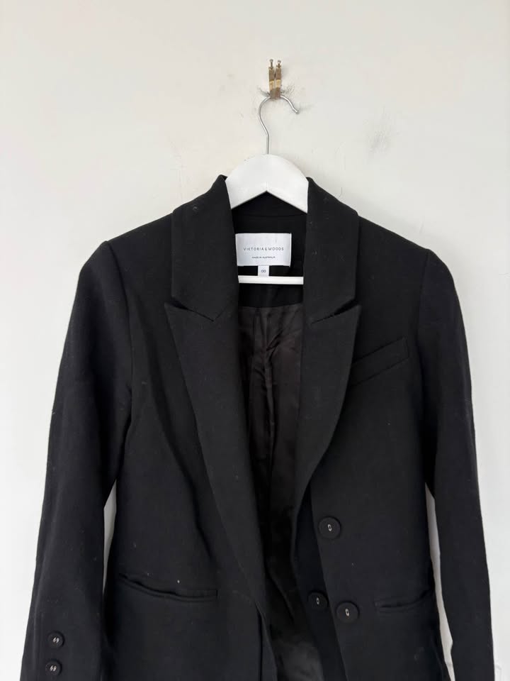 Viktoria and Woods Blazer - size 00