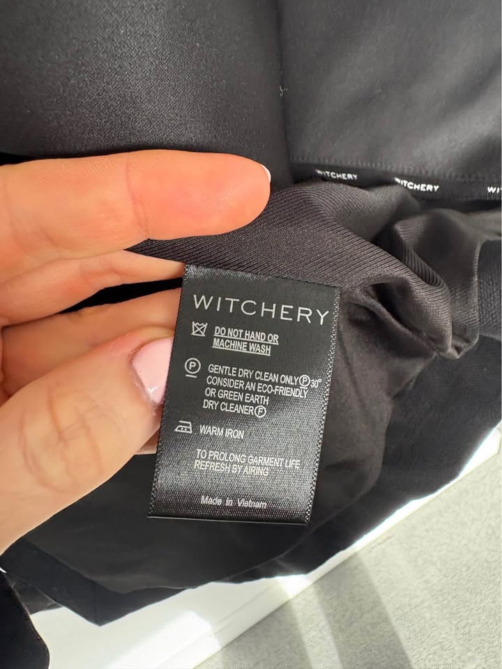 Witchery Blazer - size 4