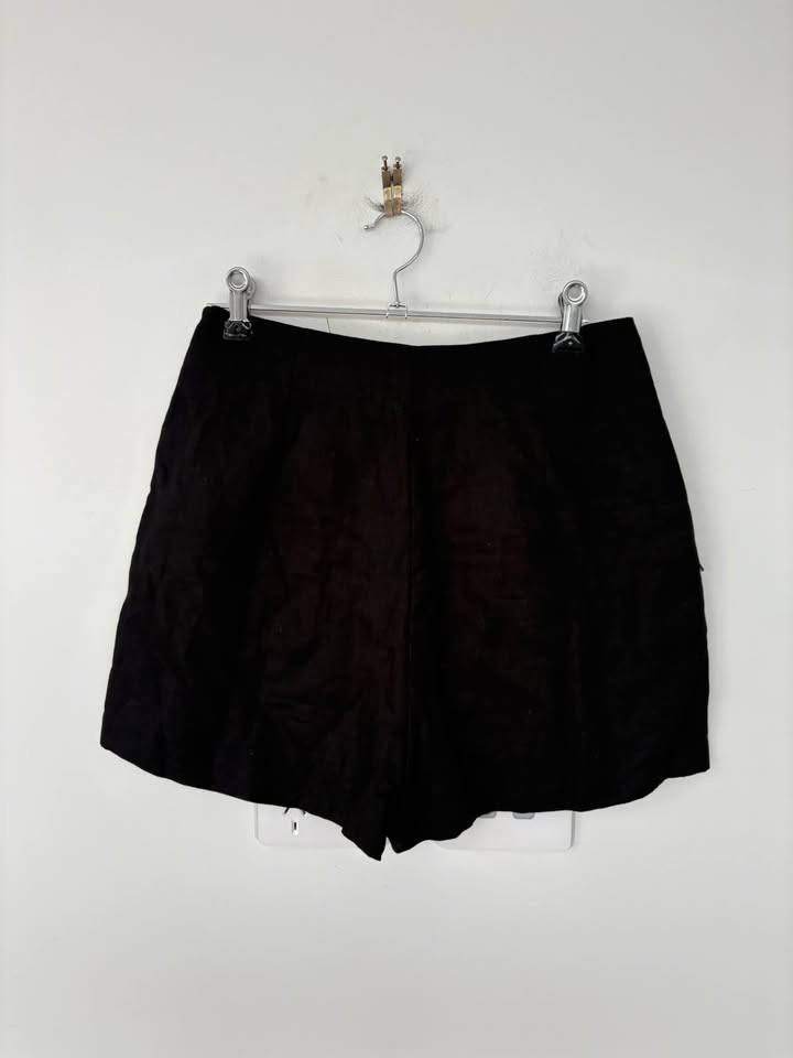 DISSH Shorts - size 8