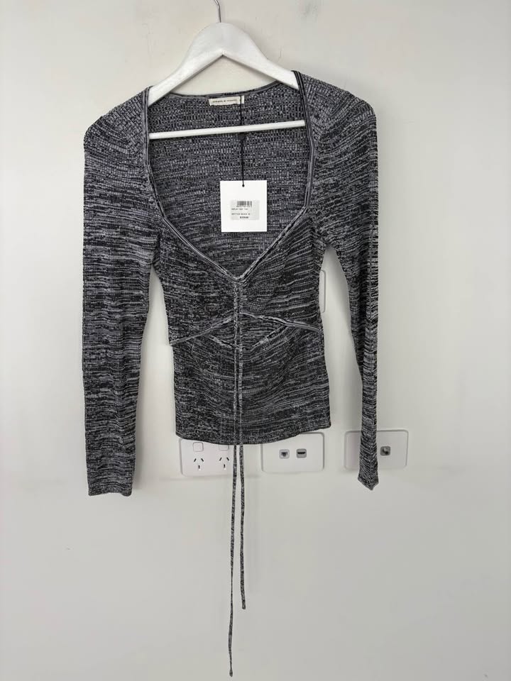 Chosen by Tuchuzy Top - size medium