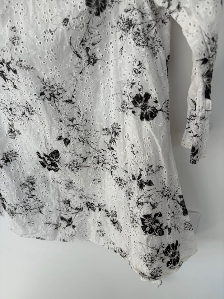 Scanlan Theodore Blouse - size sm