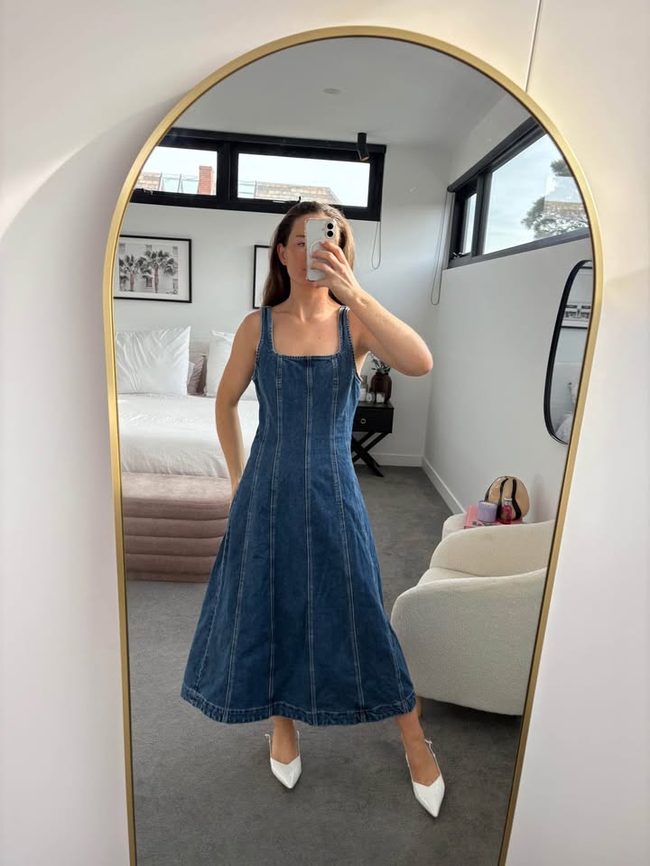 Sportsgirl Denim Dress - size 8