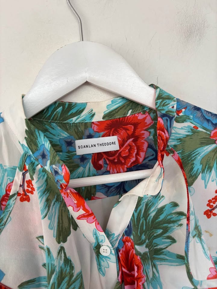 Scanlan Theodore Silk Blouse - size 8