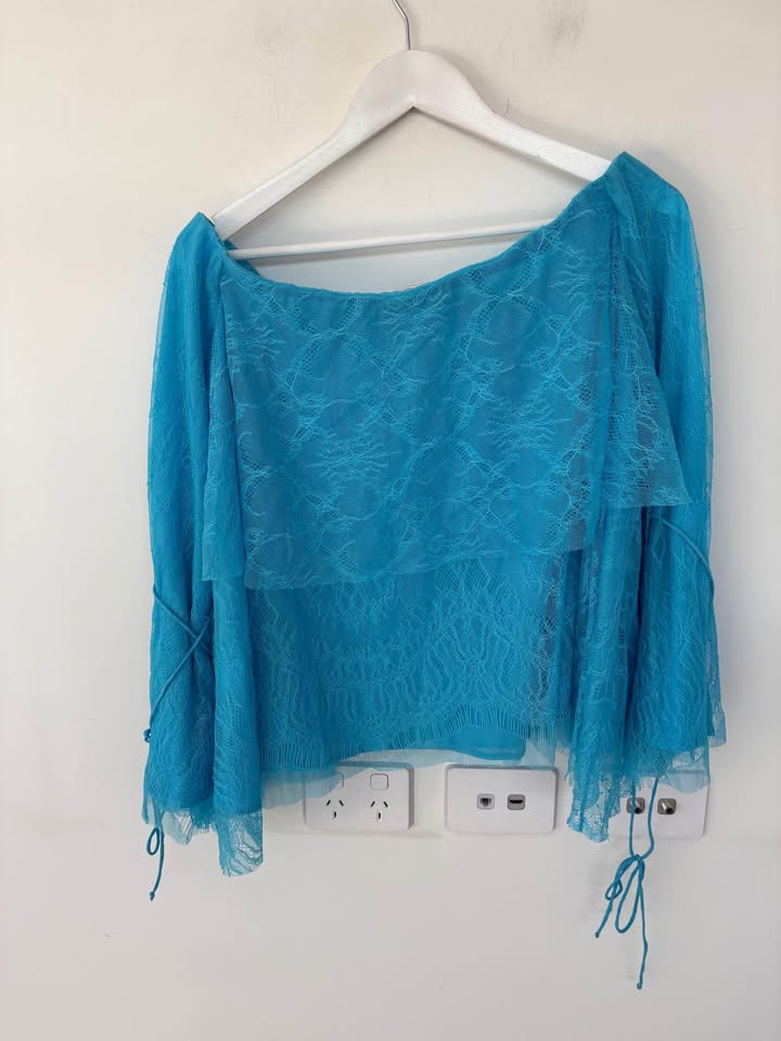Scanlan Theodore Blouse - size sm