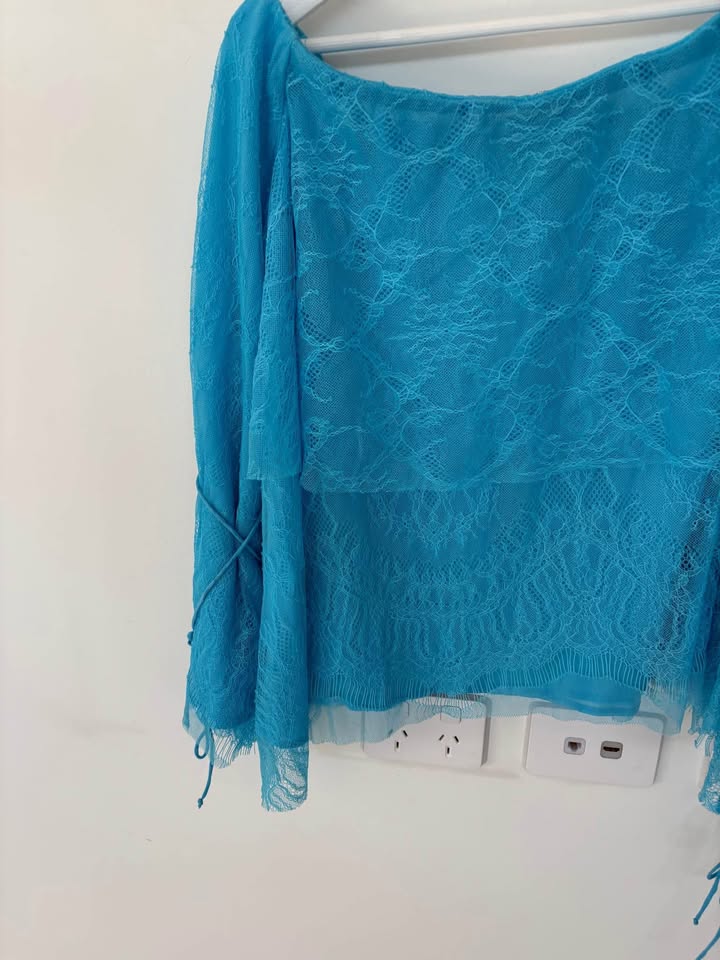 Scanlan Theodore Blouse - size sm
