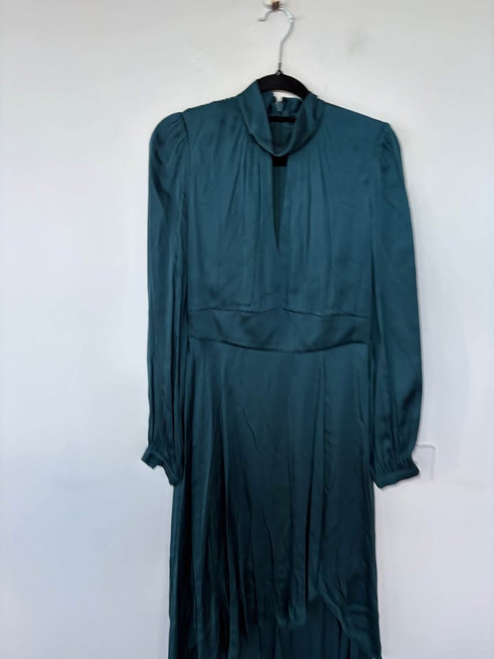 Forever New Maxi Dress - size 8