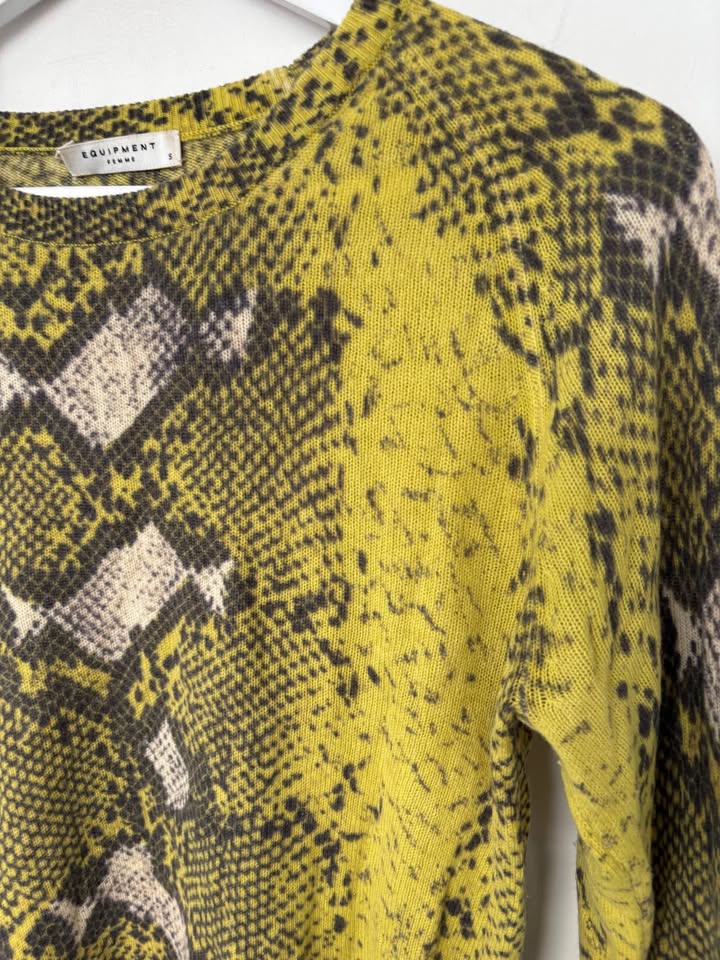 Equipment Knit - size small
