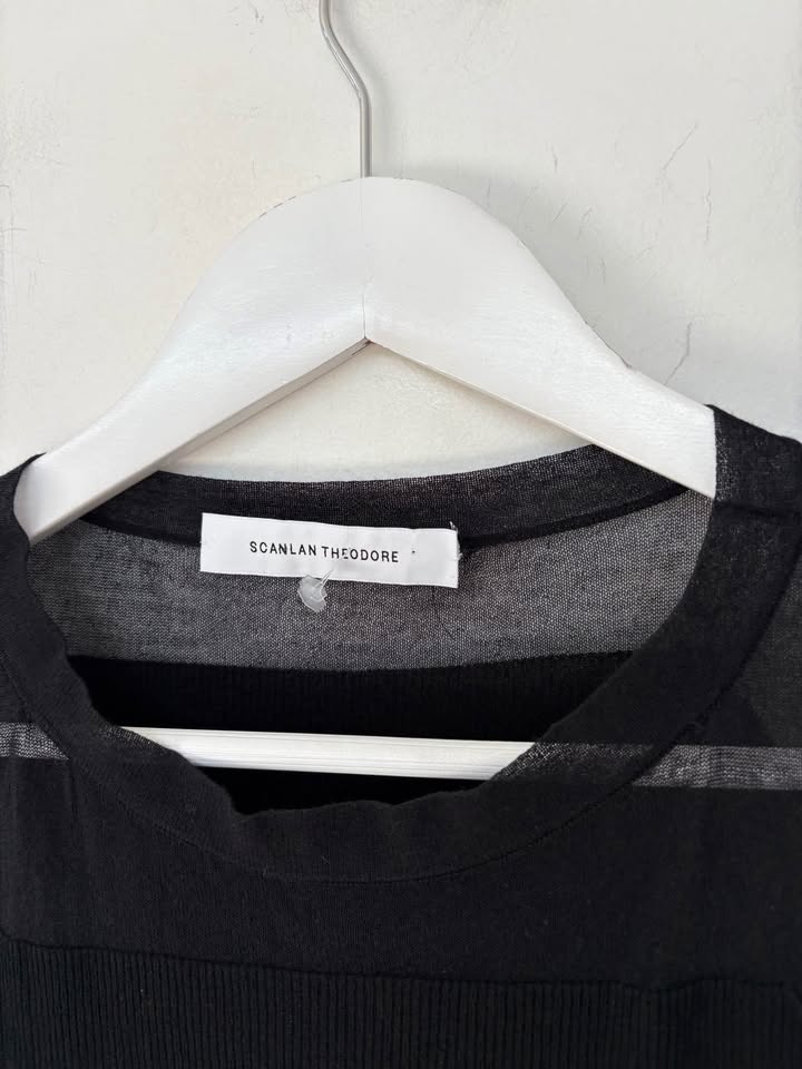 Scanlan Theodore Tank - size medium