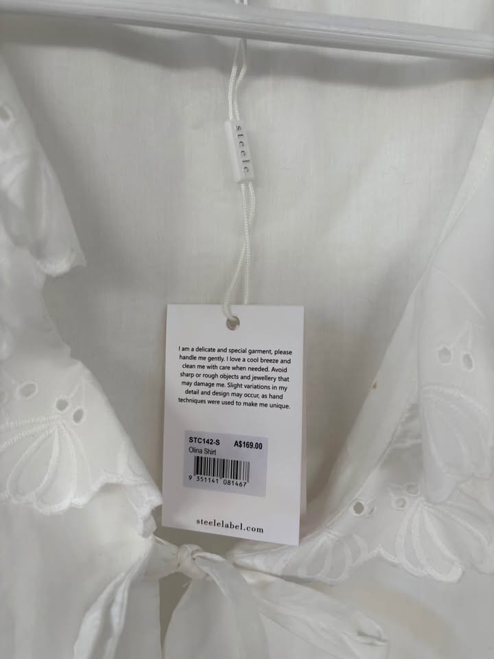 Steele Blouse - size small BNWT