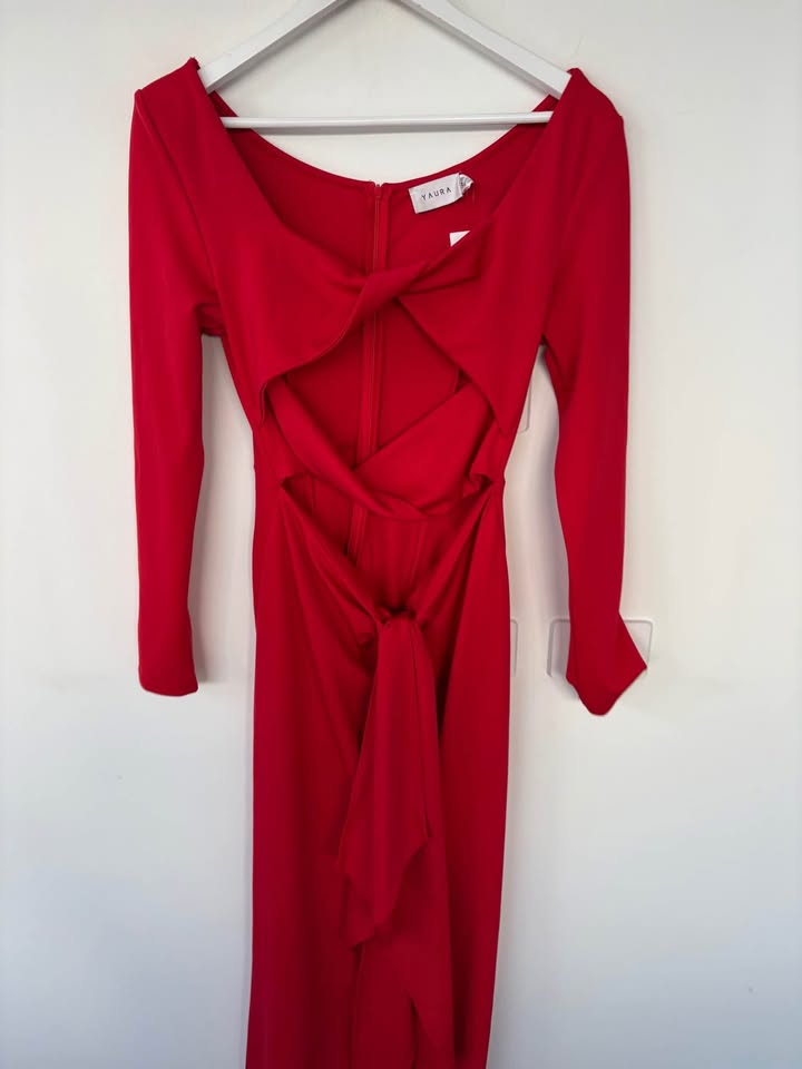 Yaura Maxi Dress - size medium
