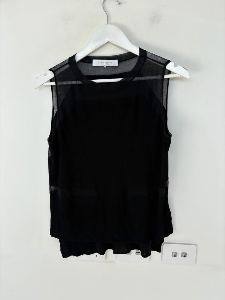 Scanlan Theodore Tank - size medium