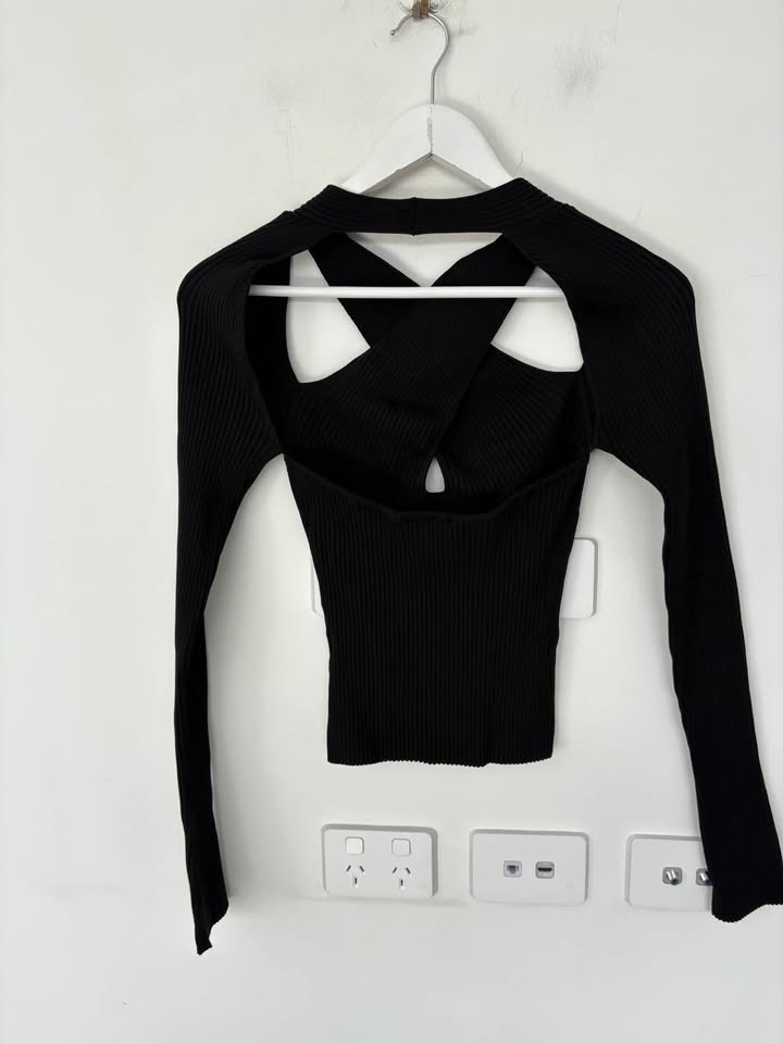 Henne Long Sleeve Top - Size 8