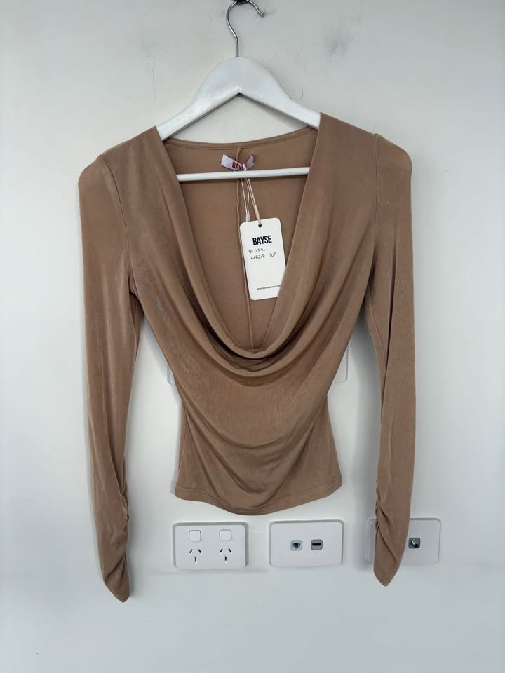 Bayse Longsleeve Top - Size XS