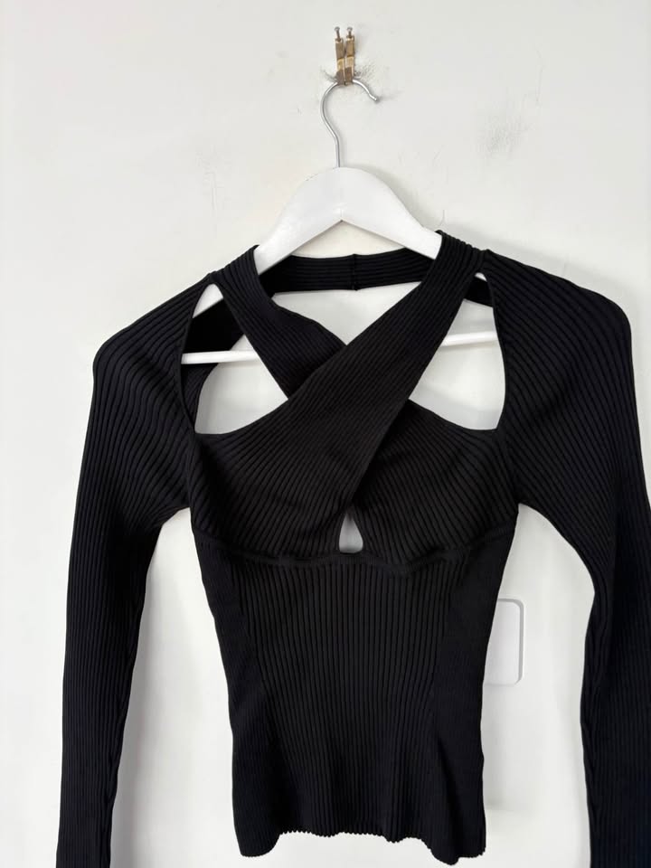 Henne Long Sleeve Top - Size 8