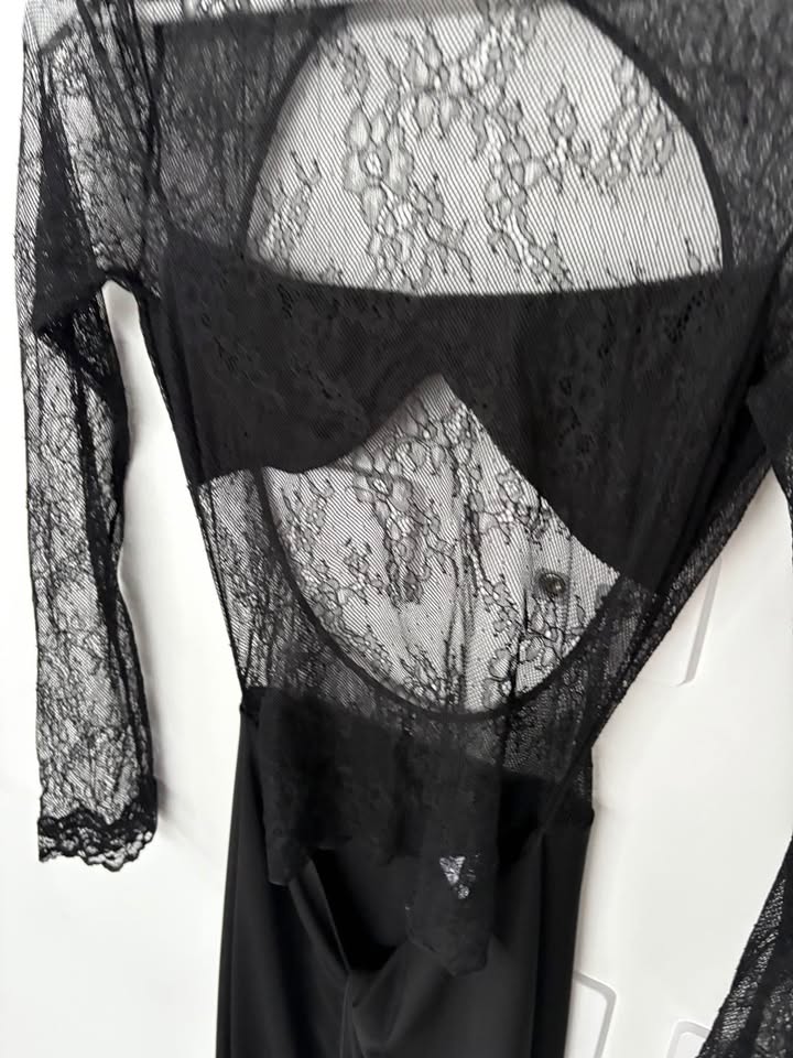 Benni Lace Maxi Dress - Size 8