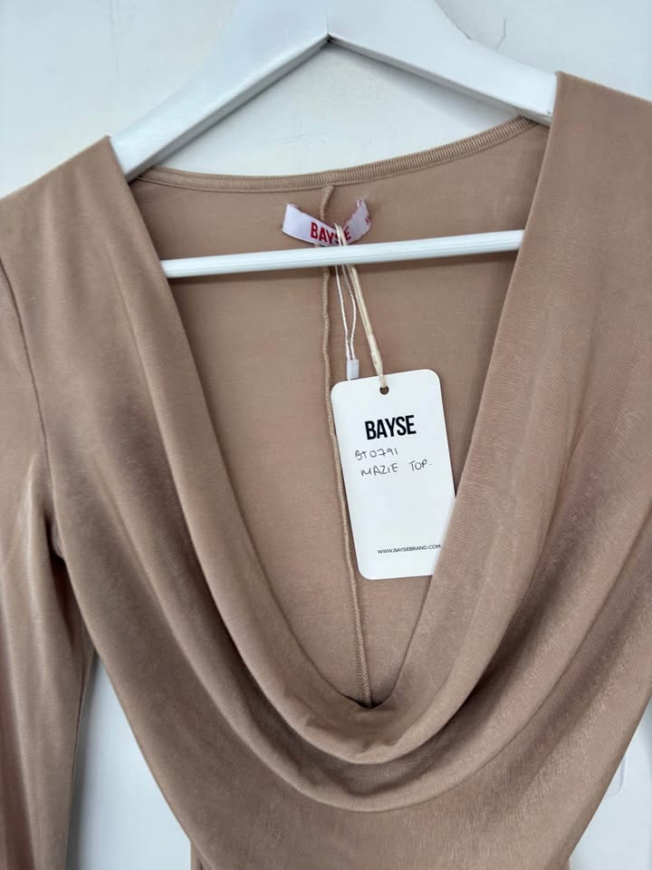 Bayse Longsleeve Top - Size XS