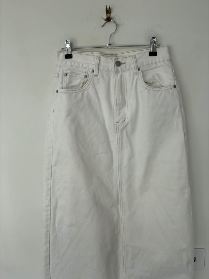 Bayse White Denin Skirt - Size 7