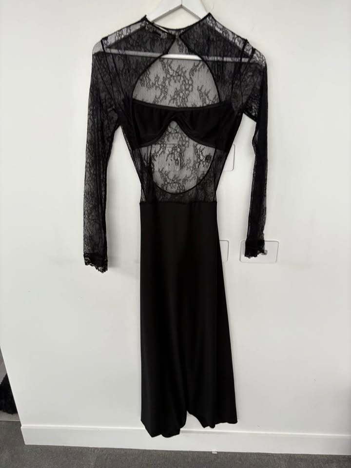 Benni Lace Maxi Dress - Size 8