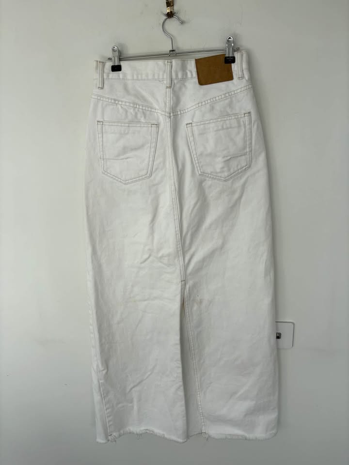 Bayse White Denin Skirt - Size 7