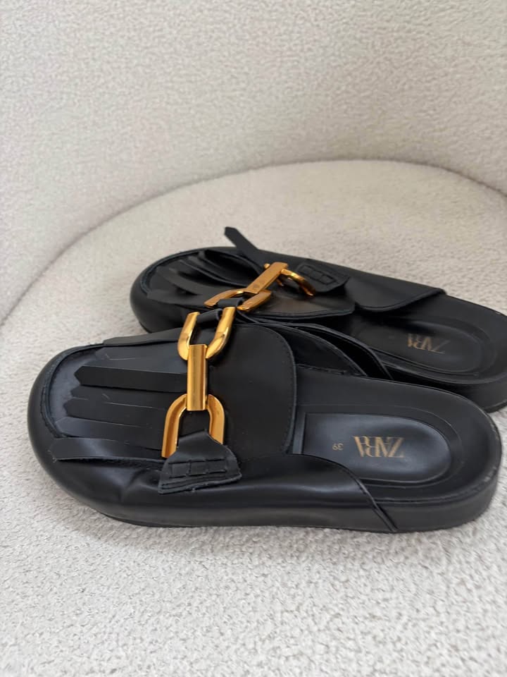 Zara Flats - Size 39