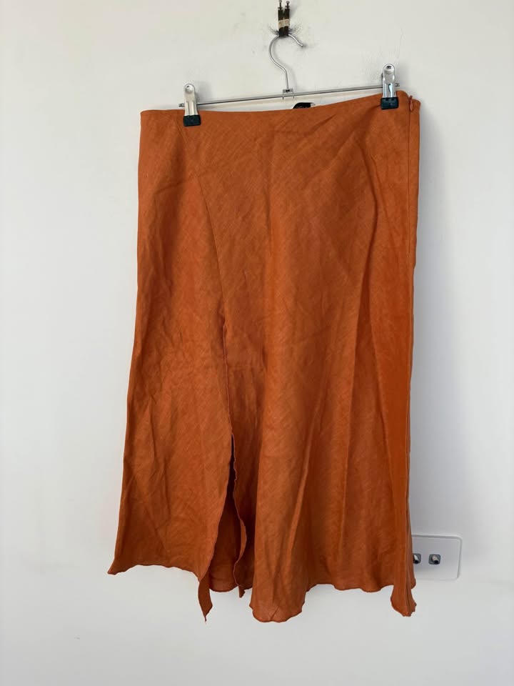 Chosen By Tuchuzy Set - Size Medium Top and Size Large Skirt