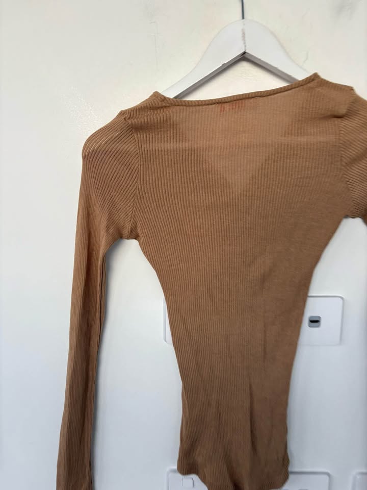 Bayse Longsleeve - Size XS