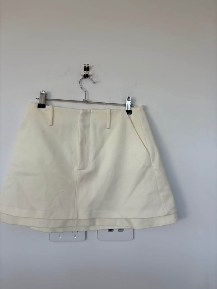 Dissh Cream Skirt - Size 10