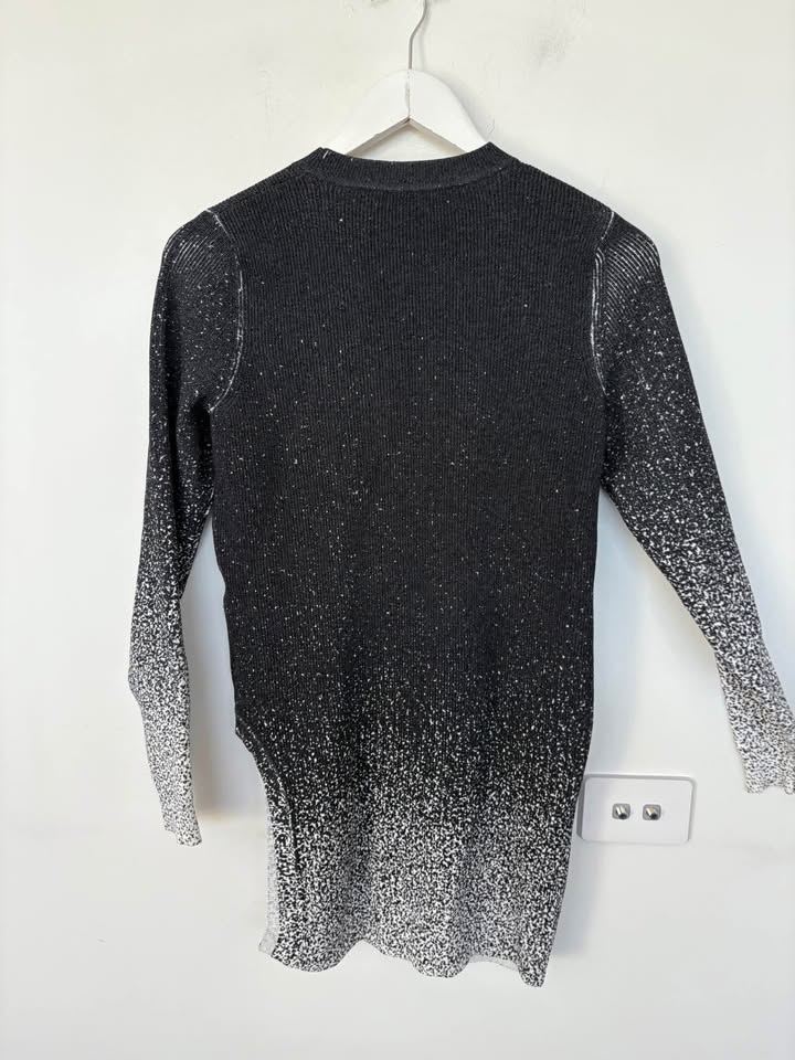 Scanlan Theodore Jumper - Size Medium