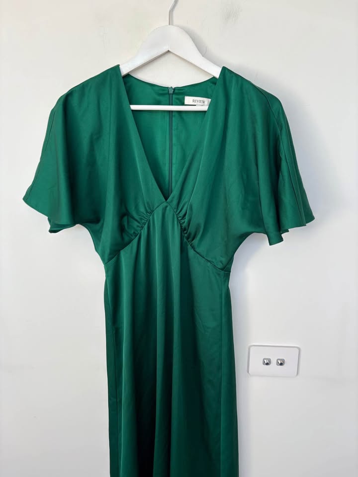 Review Dress - Size 8
