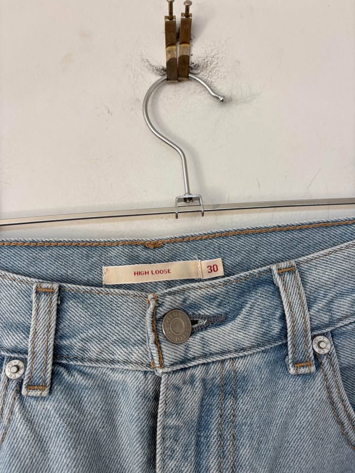 Levi Jeans - Size 30