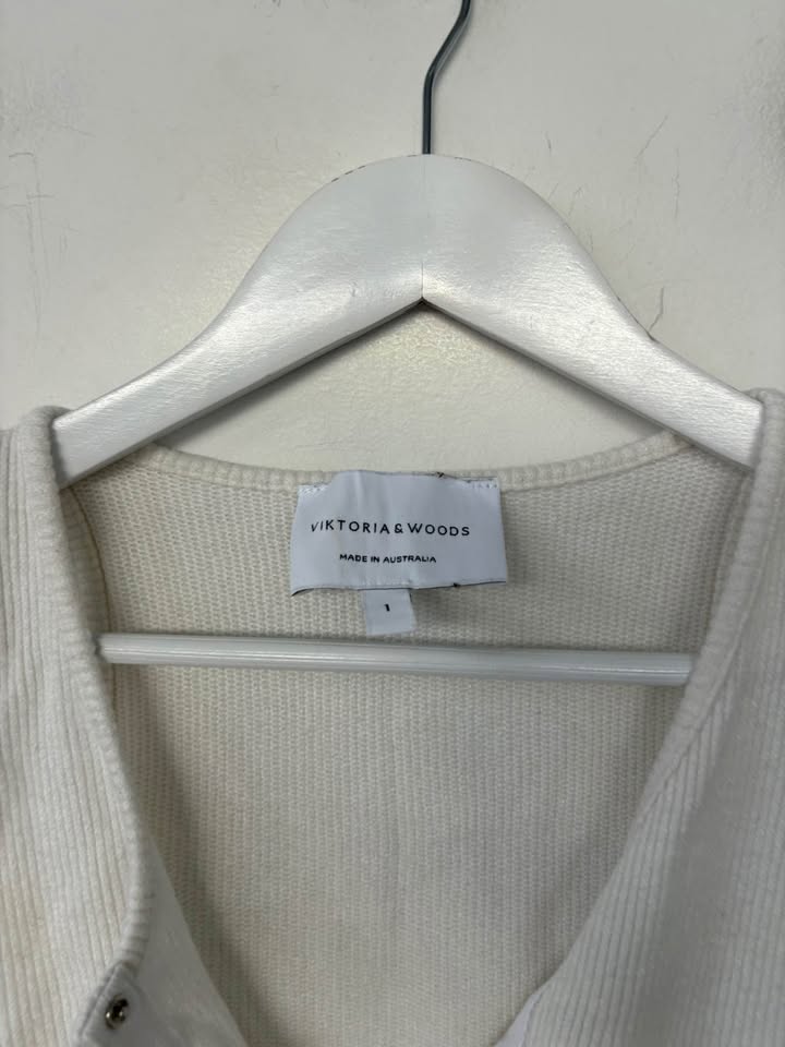 Viktoria and Woods Top - Size 1