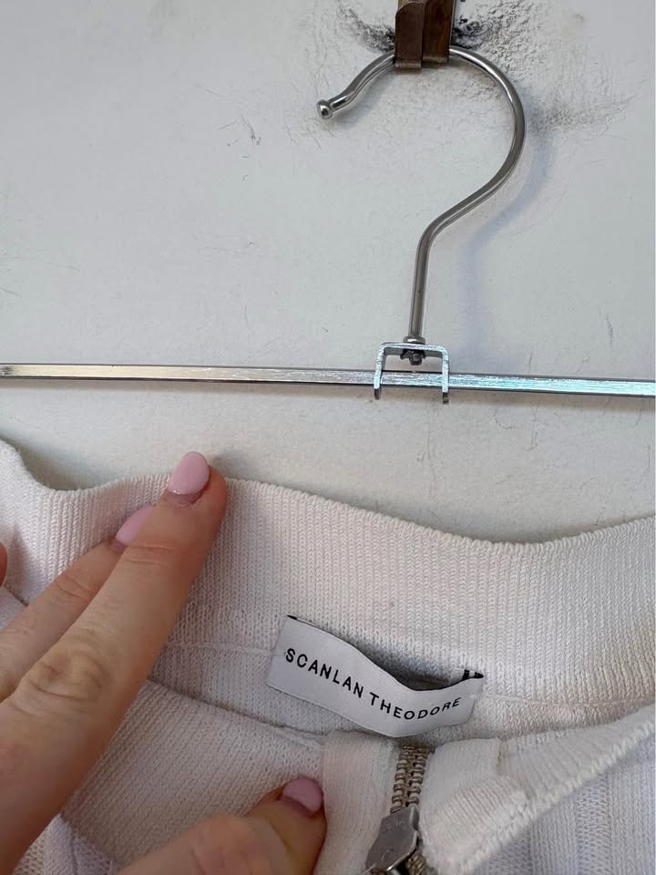 Scanlan Theodore Top - Size Small