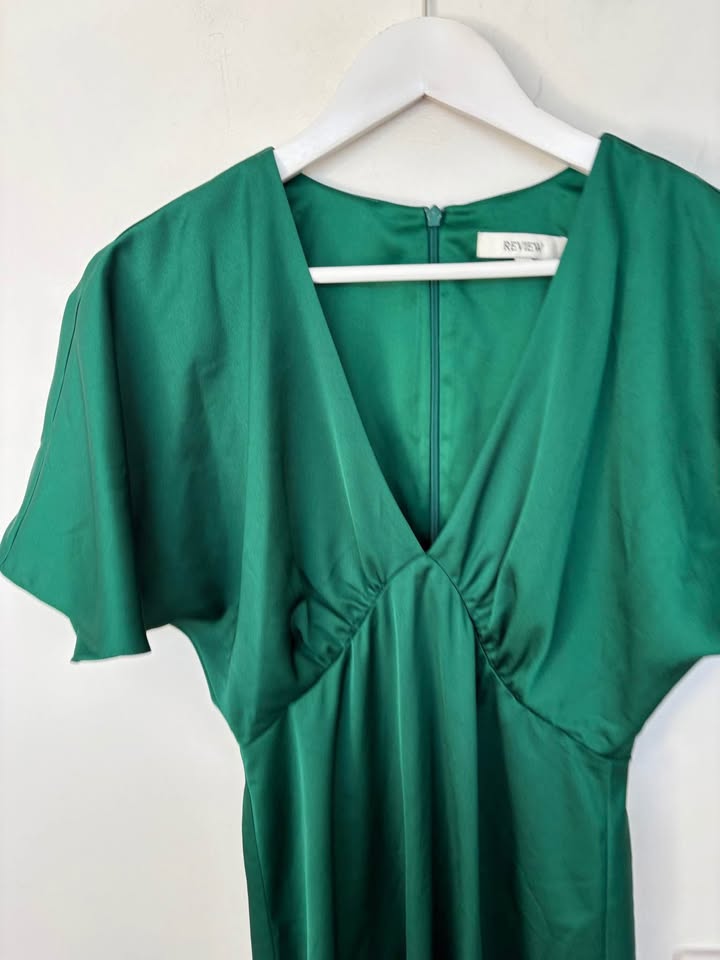 Review Dress - Size 8